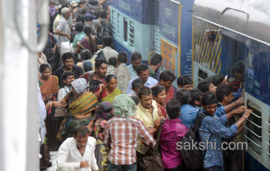 Rush People continues to Pushkarni8