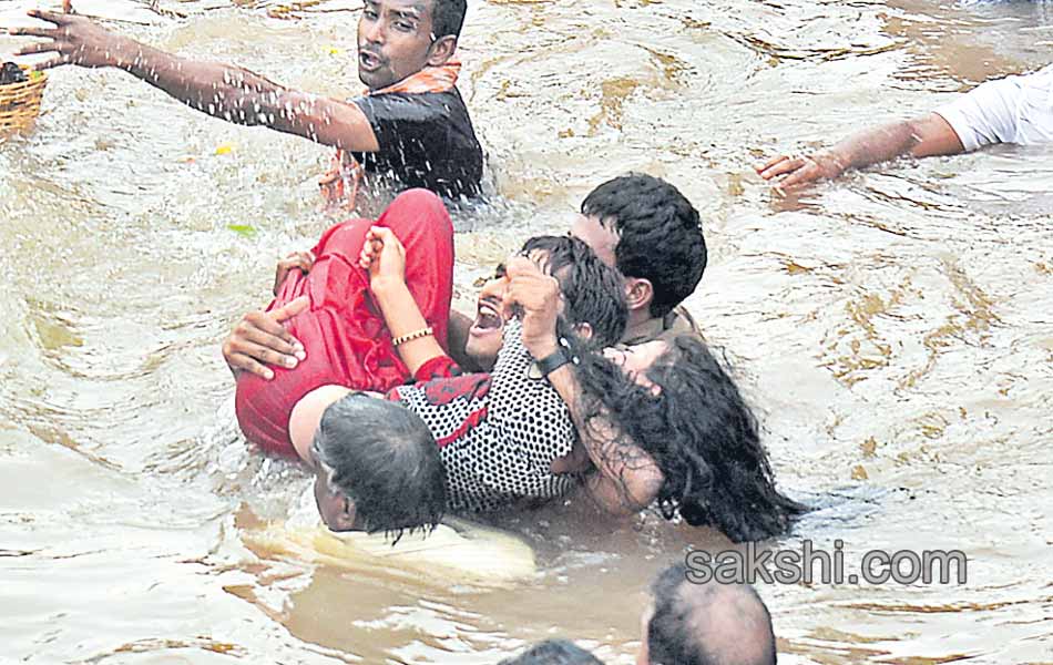 godavari pushkaralu 2015 in Narsapur - Sakshi24