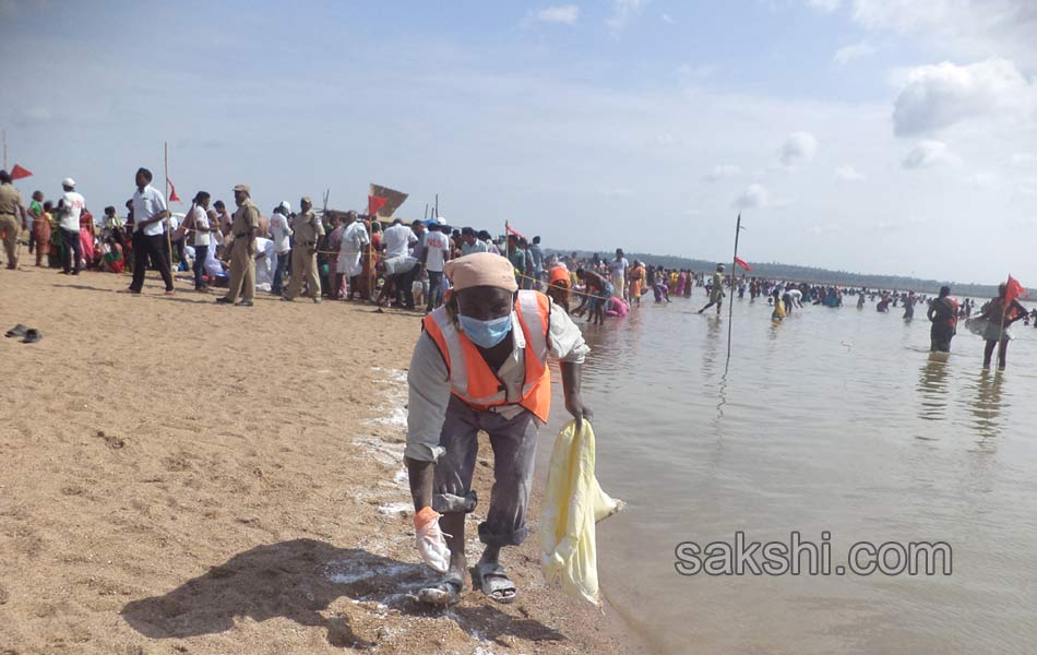 telangana godavari pushkaralu - Sakshi13
