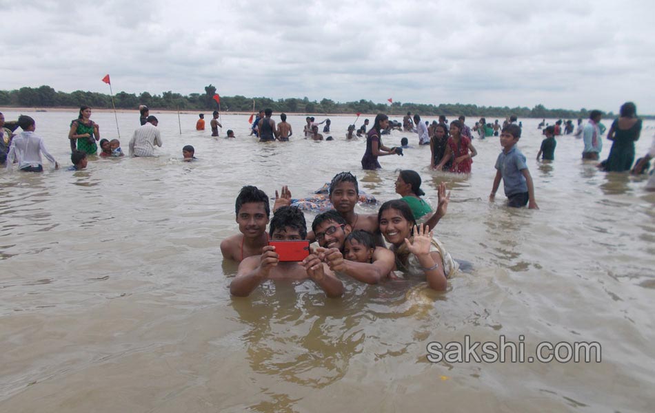 Godavari - Sakshi3