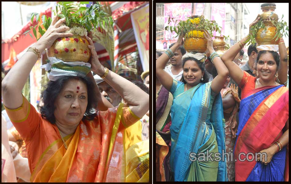 Ujjaini Mahankali Bonalu Jatara in Secunderabad15