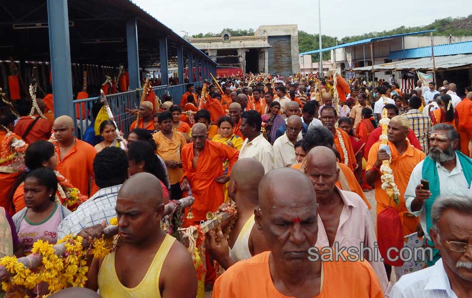Thiruttani Subramanya Swami6