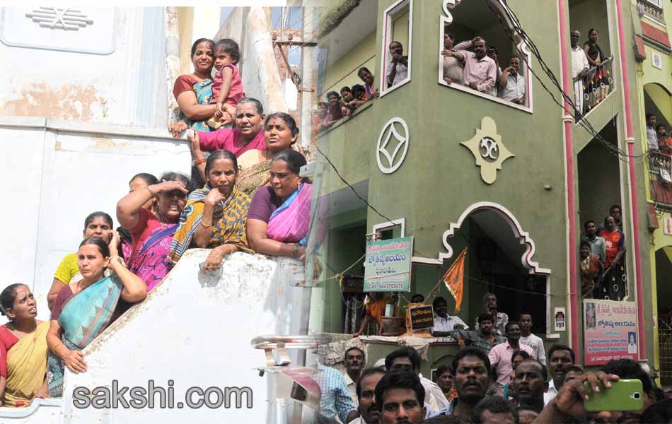 YS Jagan to meet bereaved family of Koti - Sakshi21