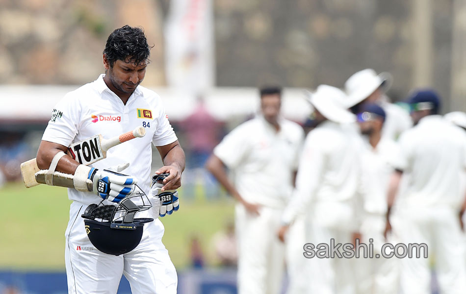 Ashwin six for puts India in charge15
