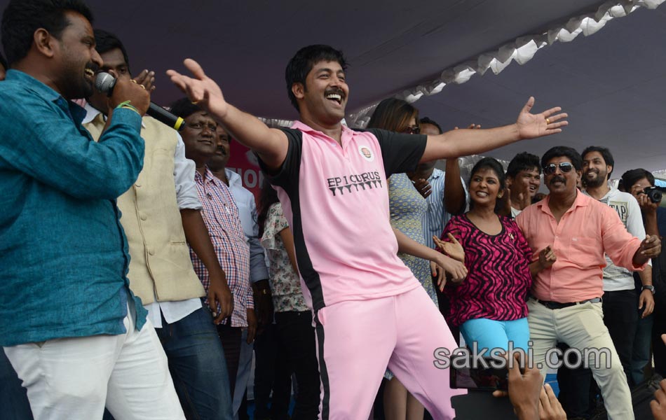 Andhra pradesh Telangana cine sports cricket2