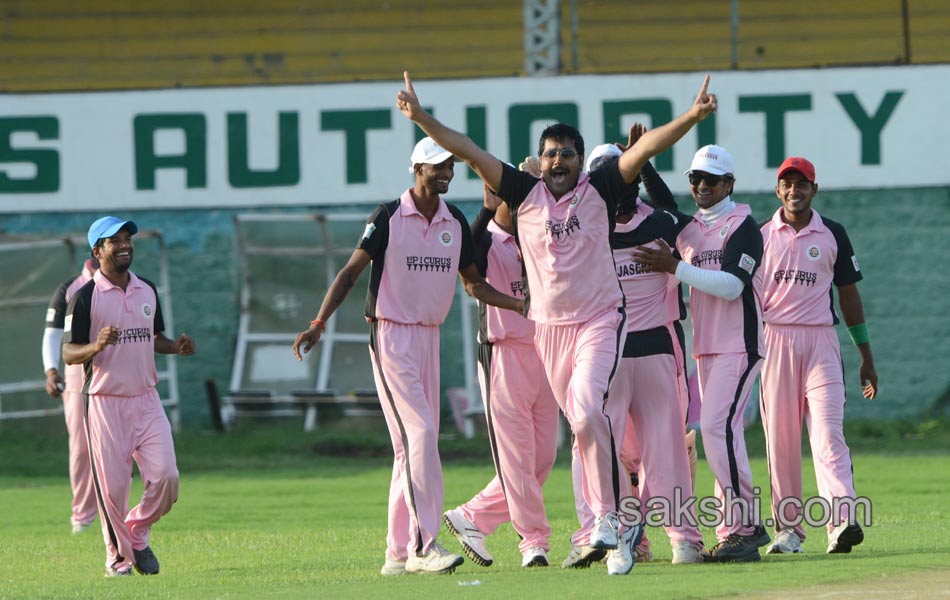 Andhra pradesh Telangana cine sports cricket14