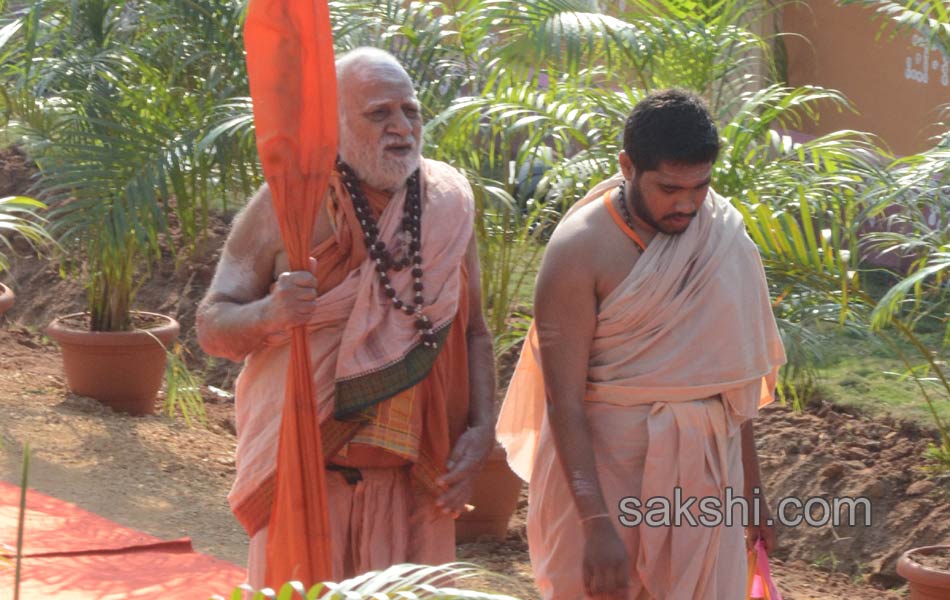 kcr ayutha hcndiyagam - Sakshi16