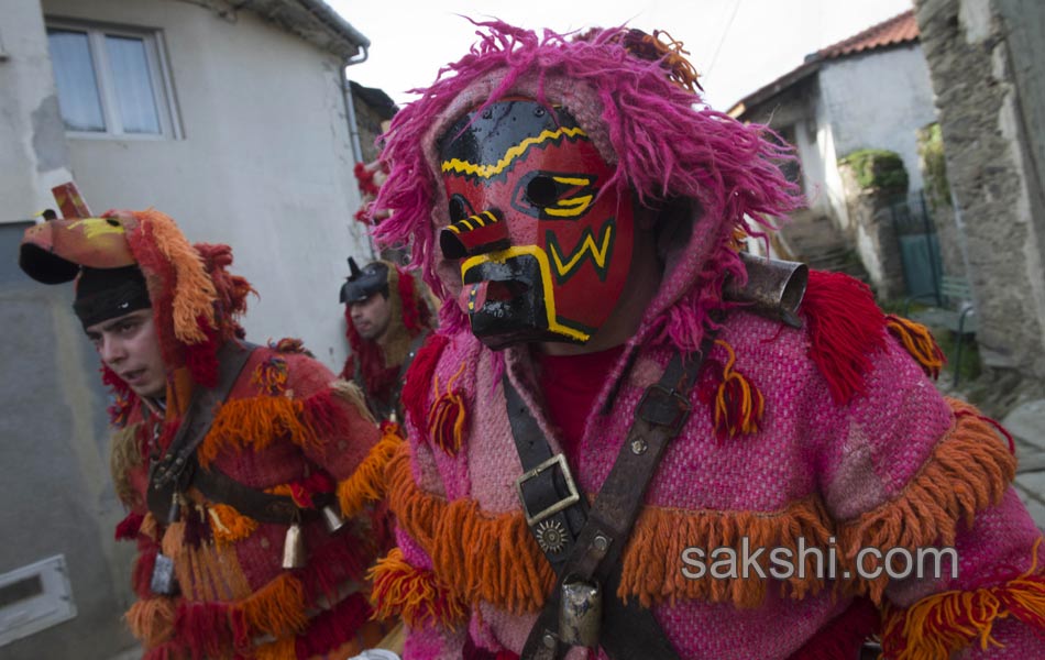 traditional caretos6