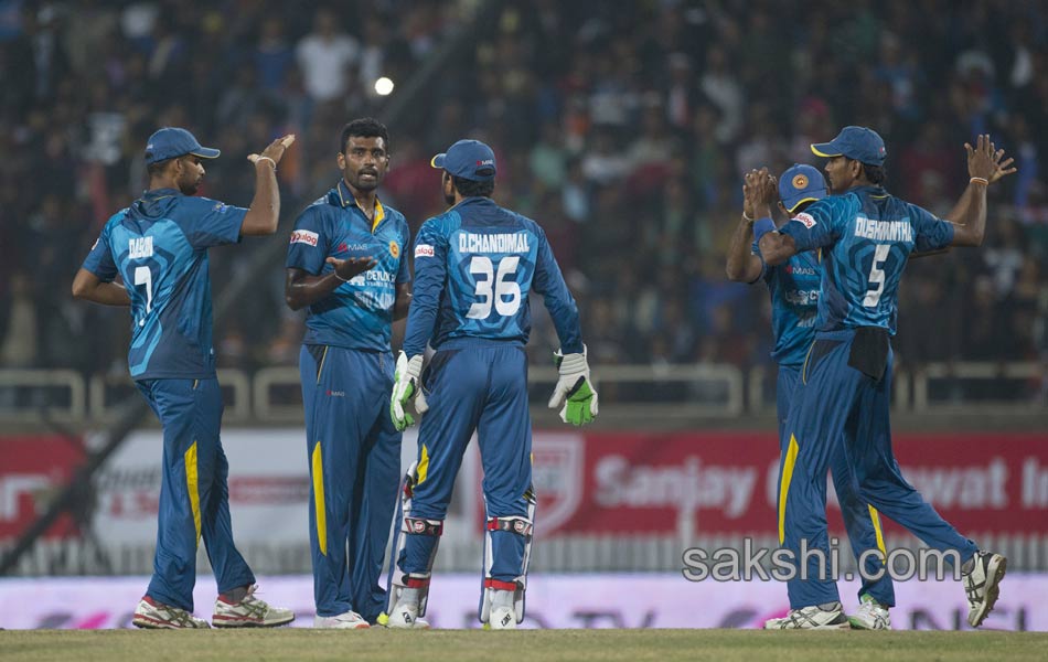 india won second T20 match - Sakshi1