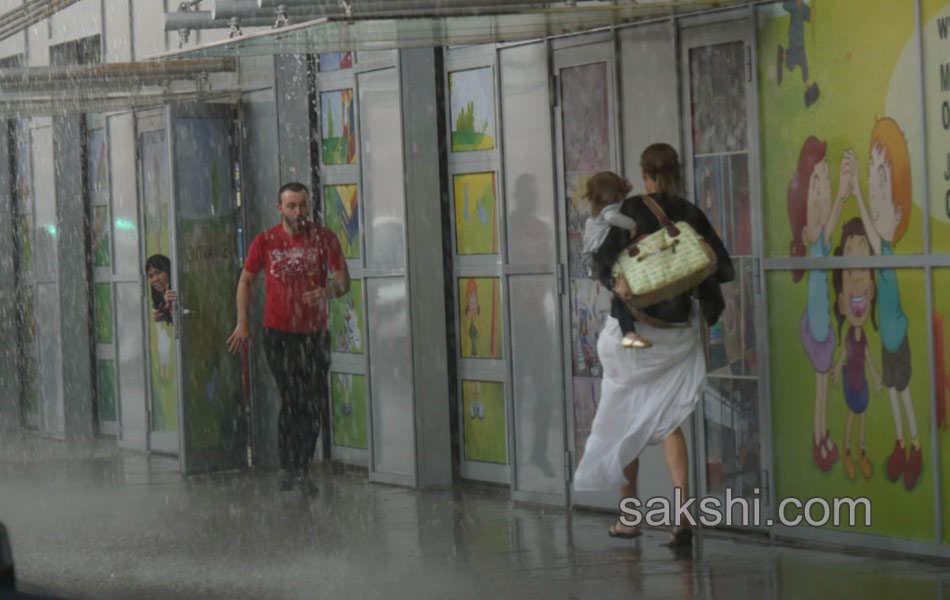 Heavy rain lashes the UAE11