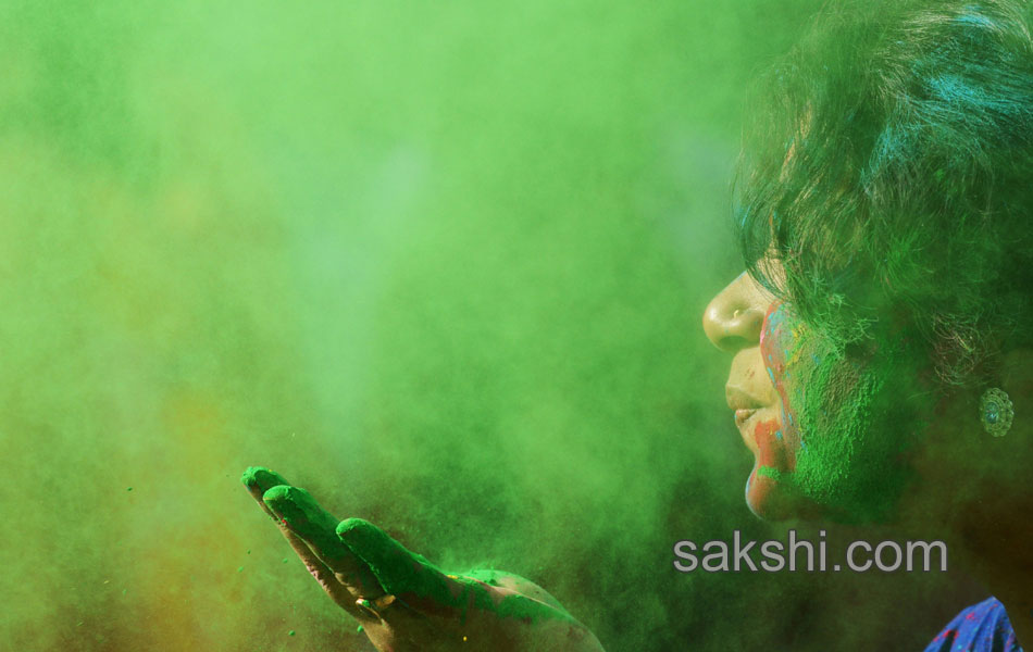 Holi celebrations9