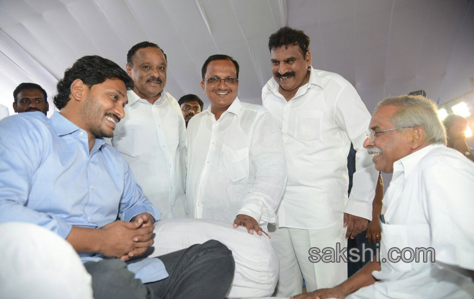 ys jagan mohan reddy jala deeksha in 3day - Sakshi9