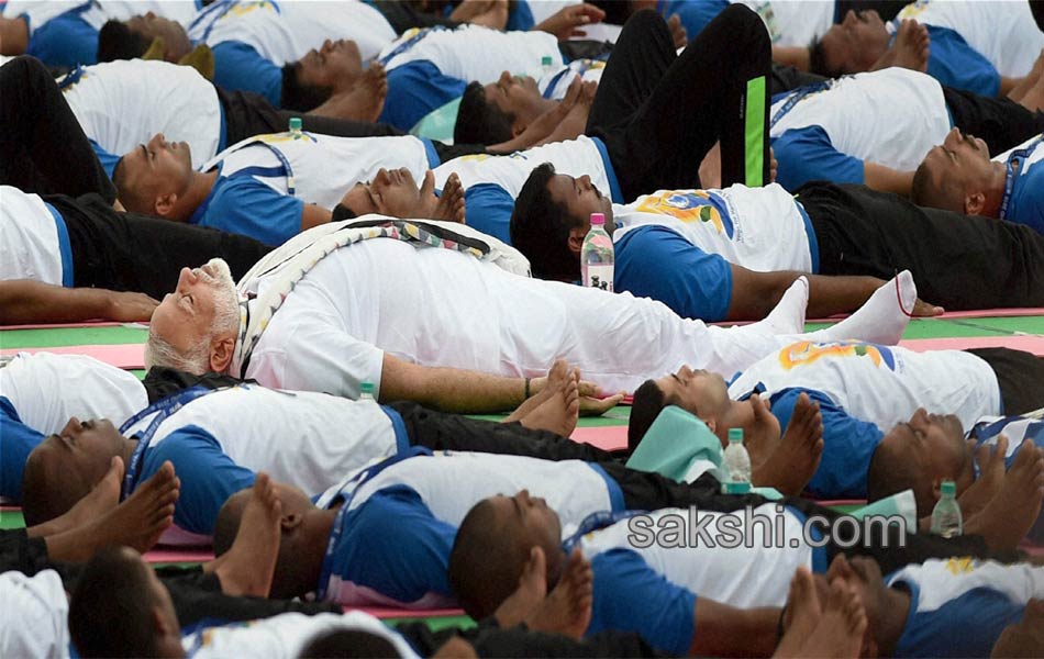 International Yoga Day 2016 - Sakshi4