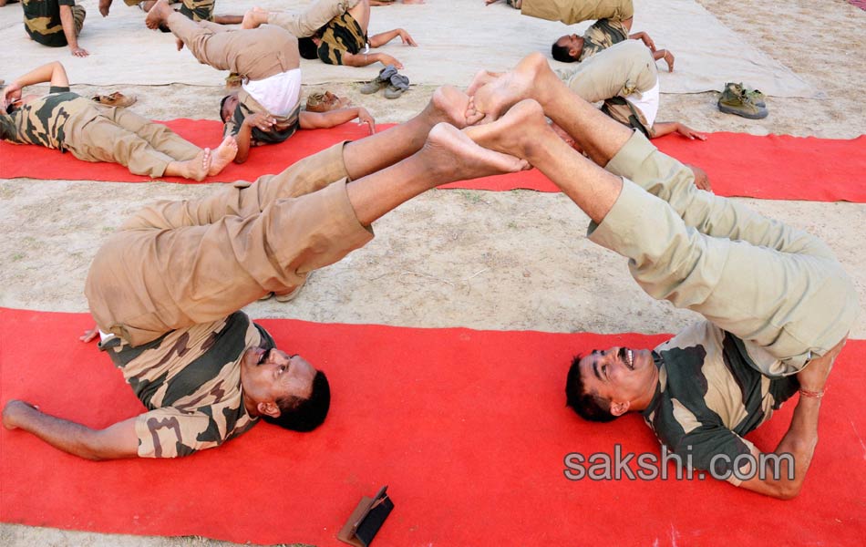 International Yoga Day 2016 - Sakshi25
