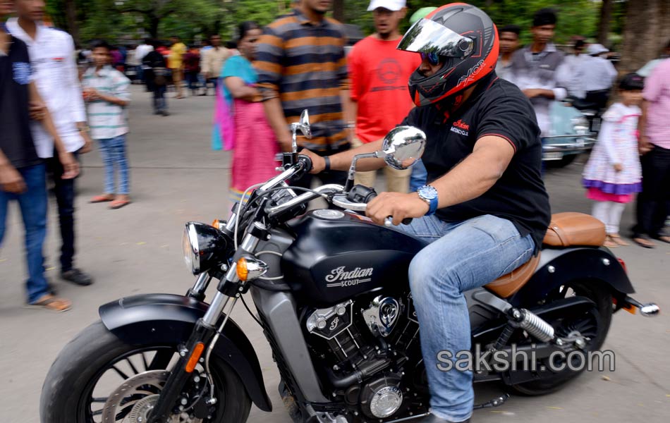 vintage show in lumbini park3