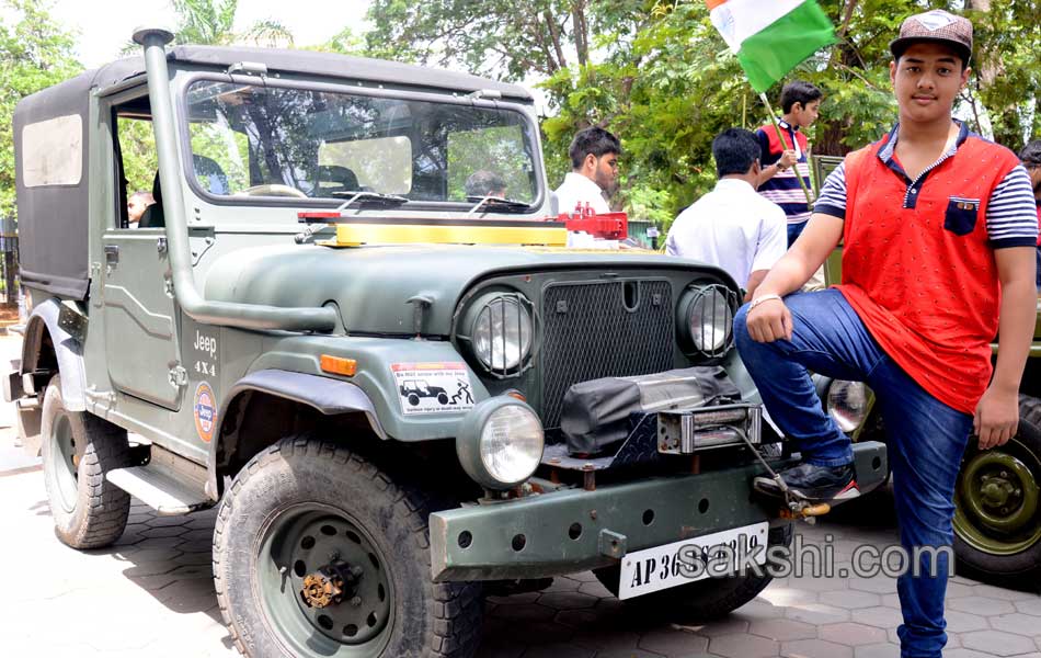 vintage show in lumbini park16
