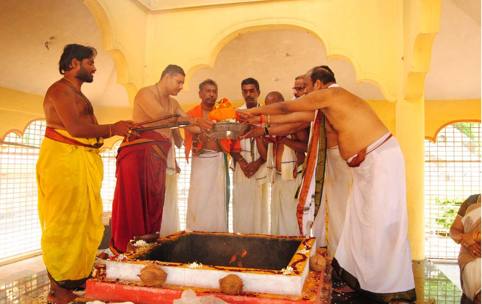 Spiritual feast in guntur dist9