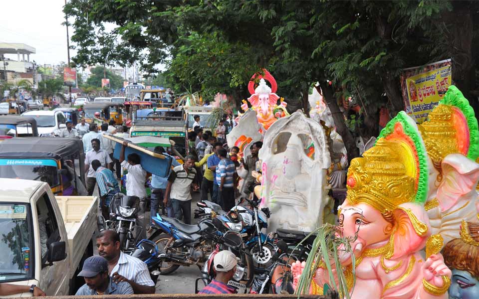 Vinayaka Chaviti festivity begins - Sakshi5