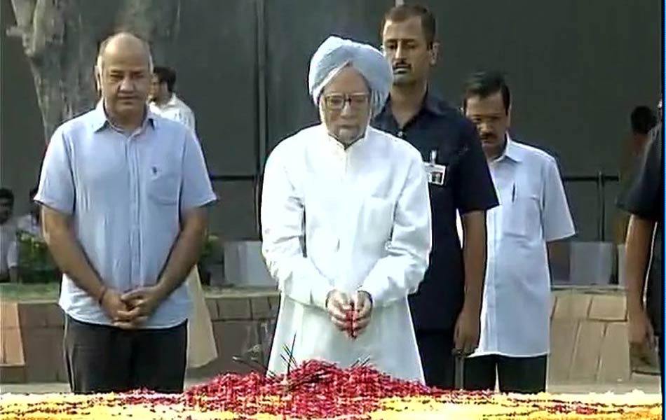 Leaders pays tribute mahatma gandhi8