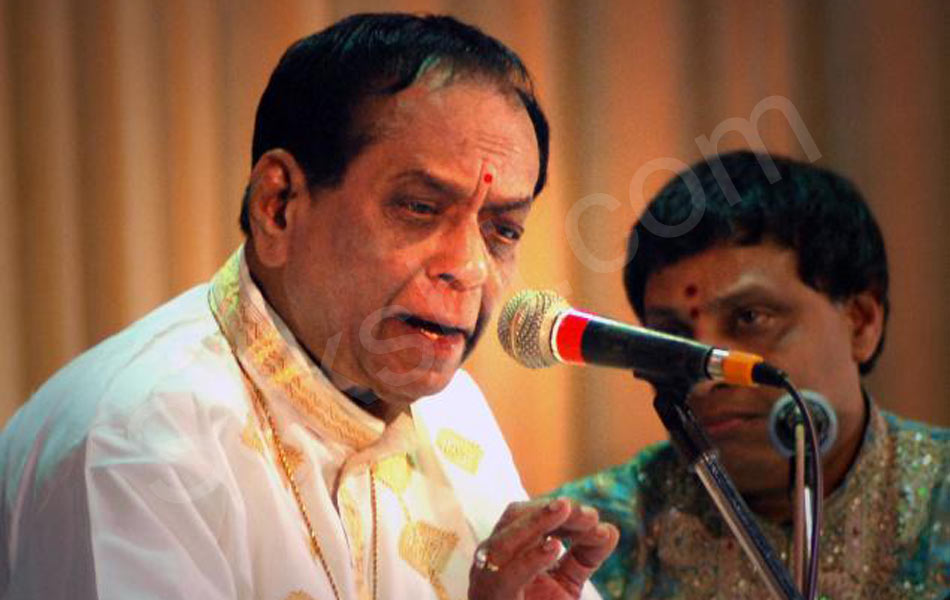 Balamurali krishna passes away - Sakshi17