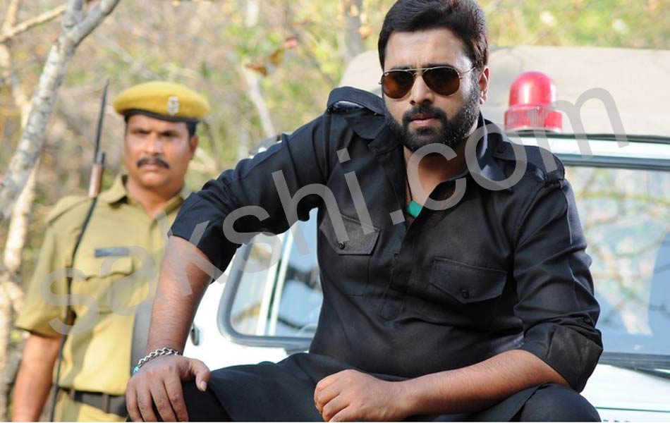 Appatlo Okadundevaadu movie stills9