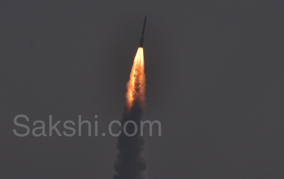 isro lauches pslvc3716