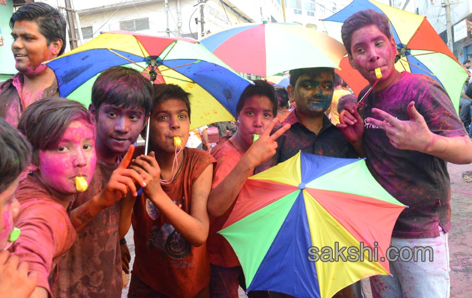 Holi celebrations in hyderabad11