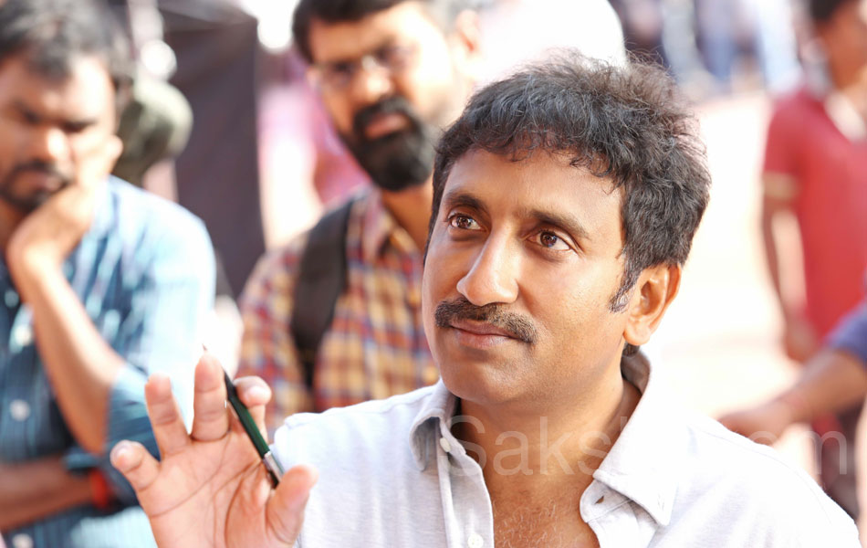 MISTER Working stills6