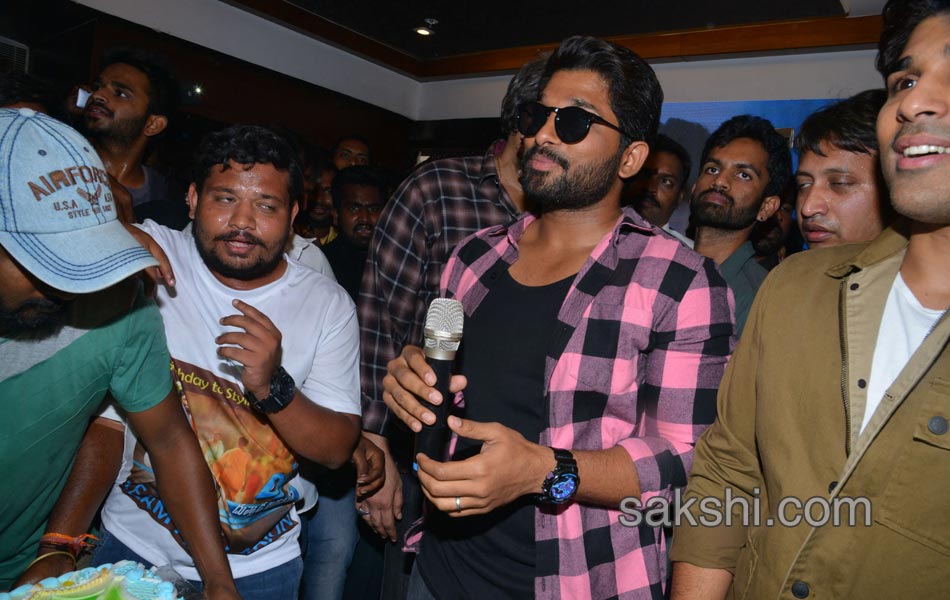 Allu Arjun Birthday Celebrations at FNCC6