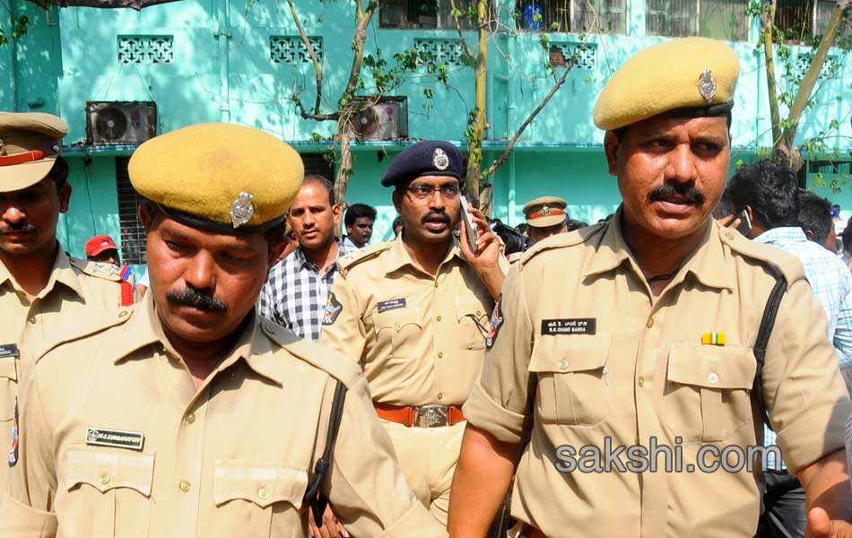 ysrcp leader cherukulapti narayana reddy murdered - Sakshi8