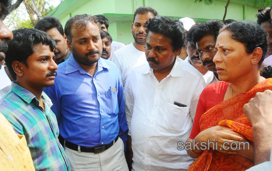 ysrcp leader cherukulapti narayana reddy murdered - Sakshi13