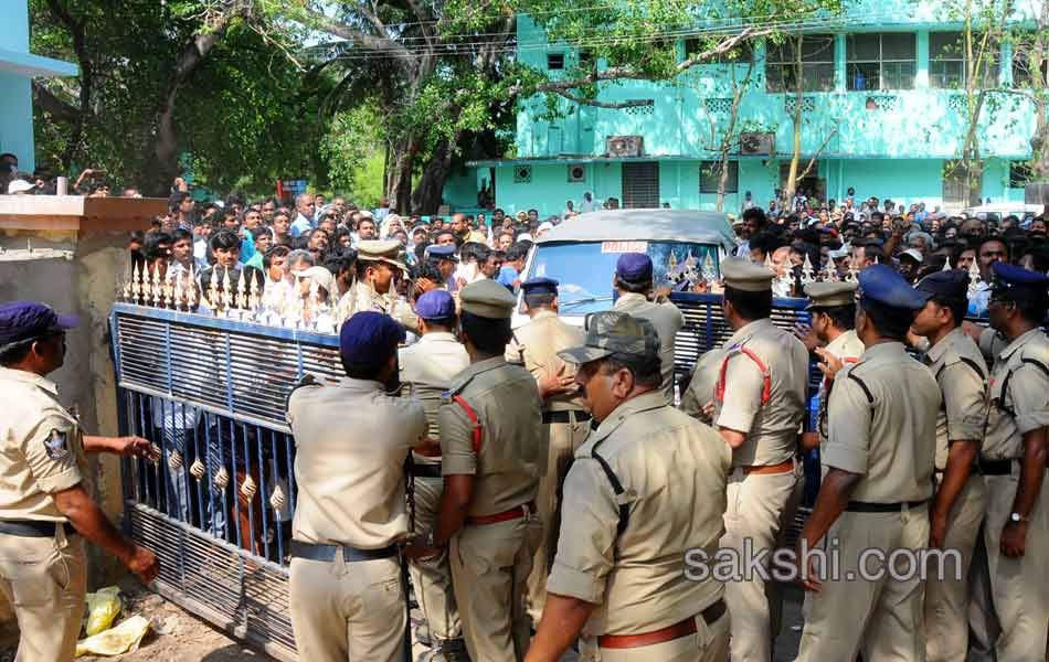 ysrcp leader cherukulapti narayana reddy murdered - Sakshi25