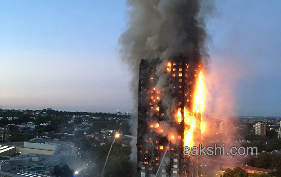 fire accident in london - Sakshi5