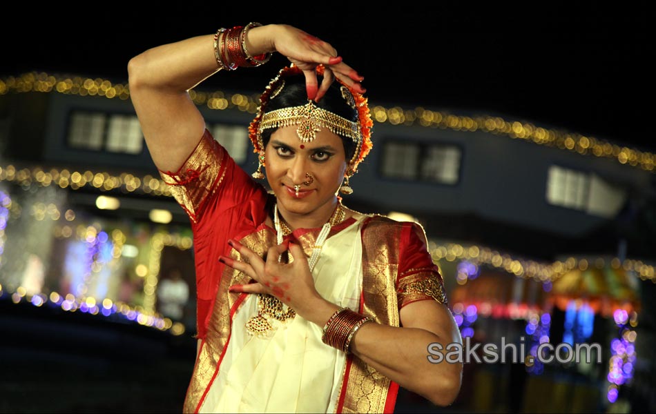 Emo Gurram Eguravachchu Stills - Sakshi18