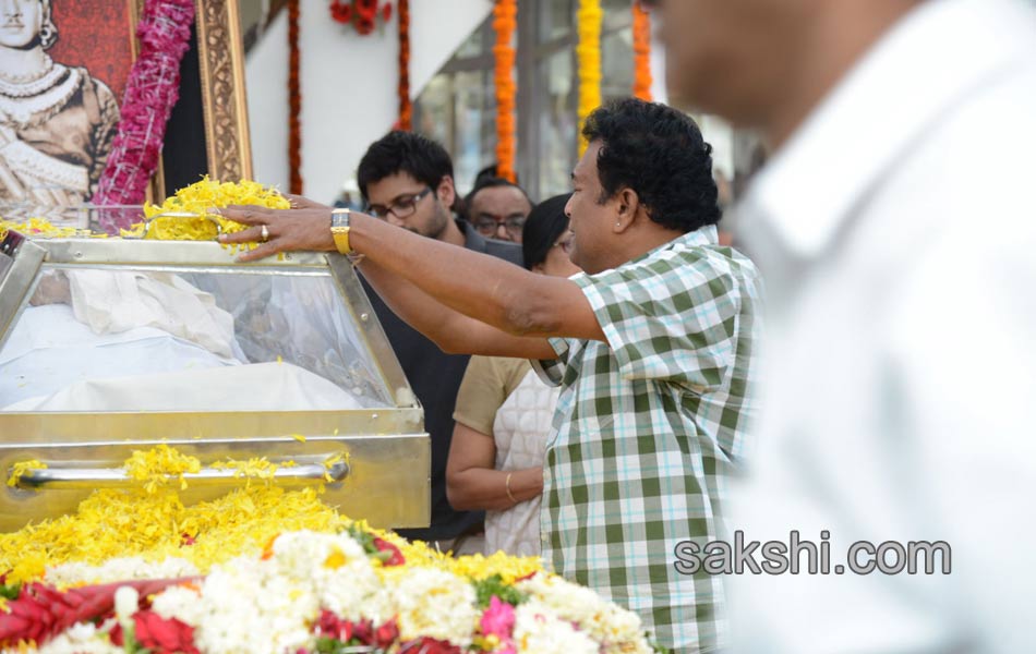 celebreties broke into tears with akkineni nageswara rao death - Sakshi17