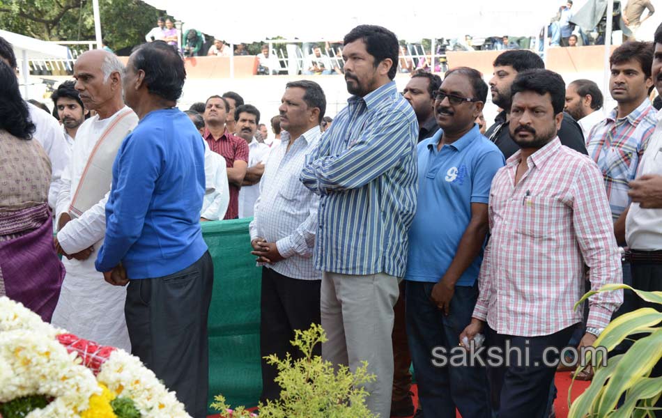celebreties broke into tears with akkineni nageswara rao death - Sakshi108