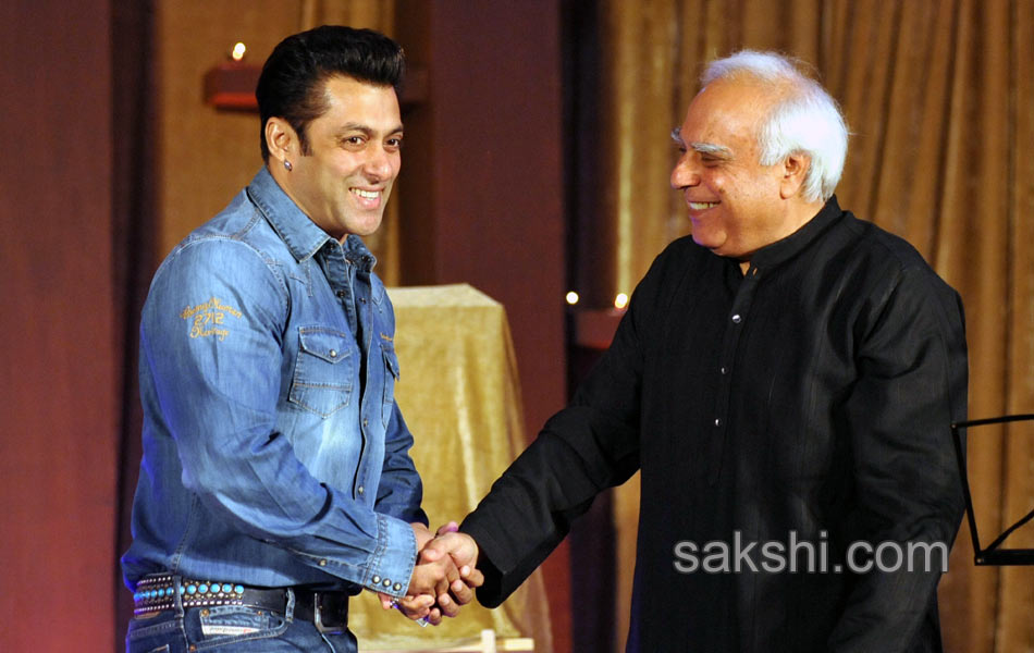 Salman Rahman attended the launch of the album of Kapil Sibal5