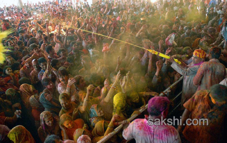 Holi Celebrations Overall Country28