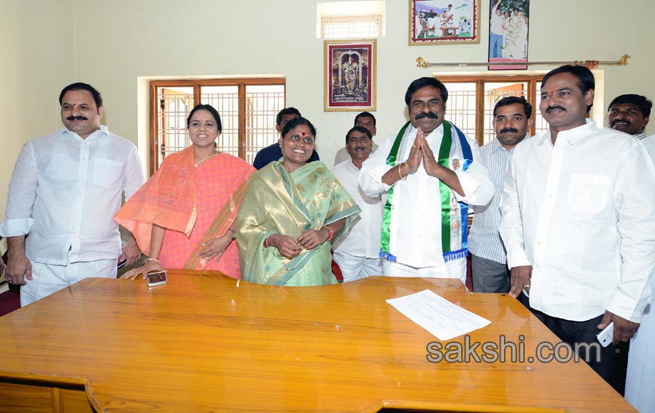 Vijayamma s Janpatham at Kurnool - Sakshi2