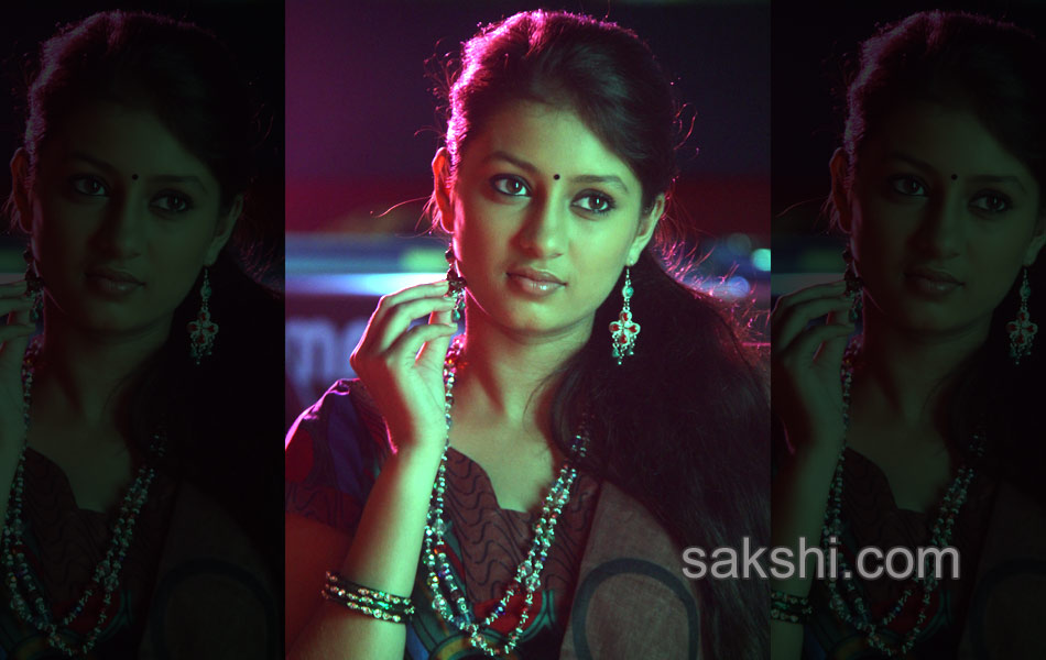 Boy Meets Girl Tholiprema Katha Movie New Stills - Sakshi6
