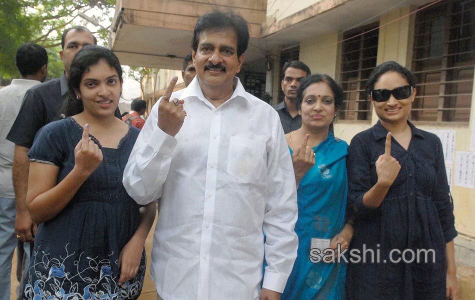 MLA MP candets uses their vote rights1