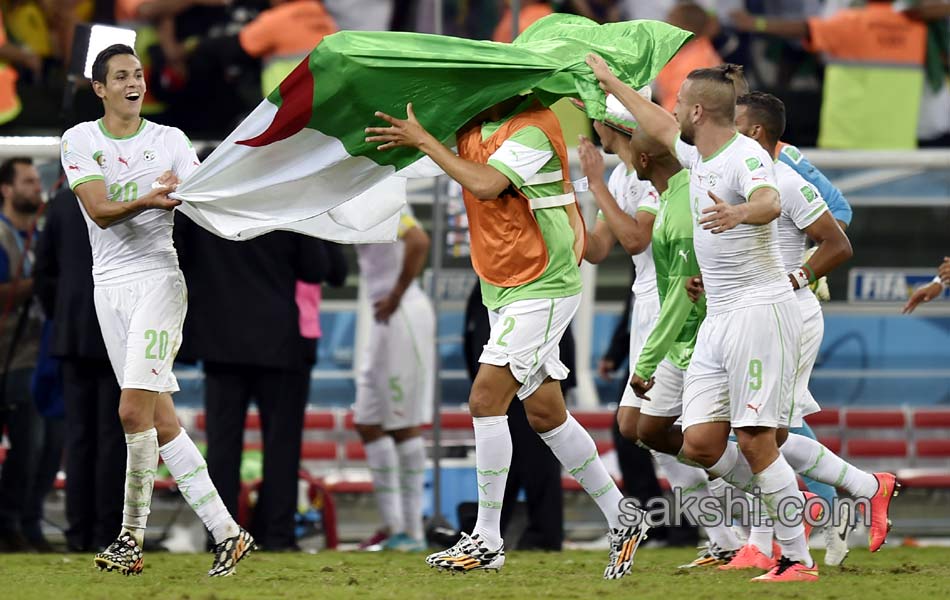 Algeria Advances After Draw With Russia - Sakshi4