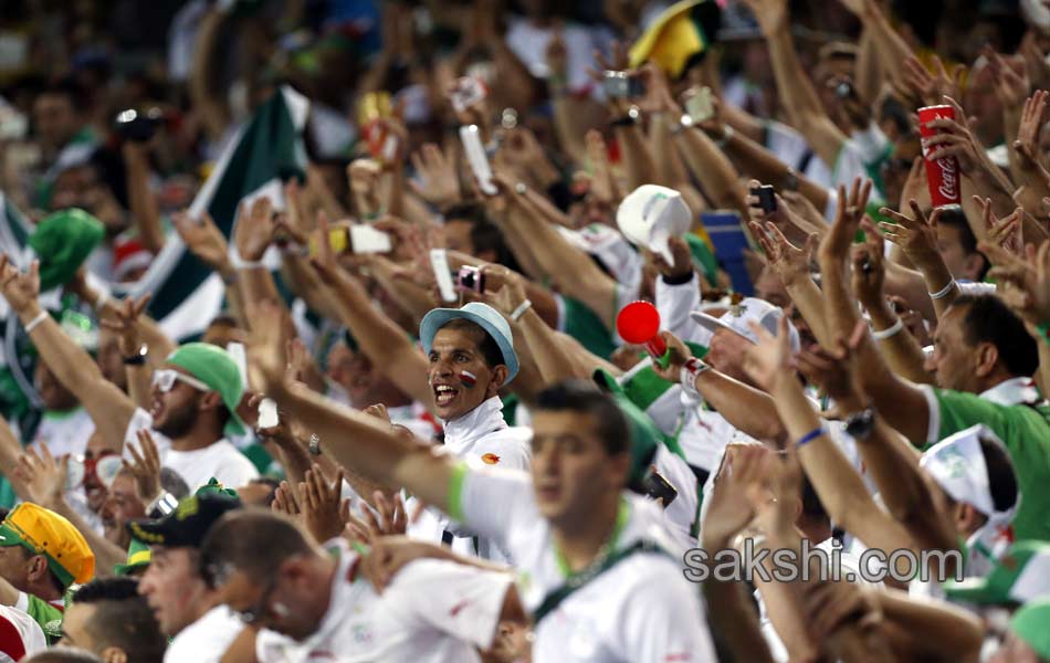Algeria Advances After Draw With Russia - Sakshi11