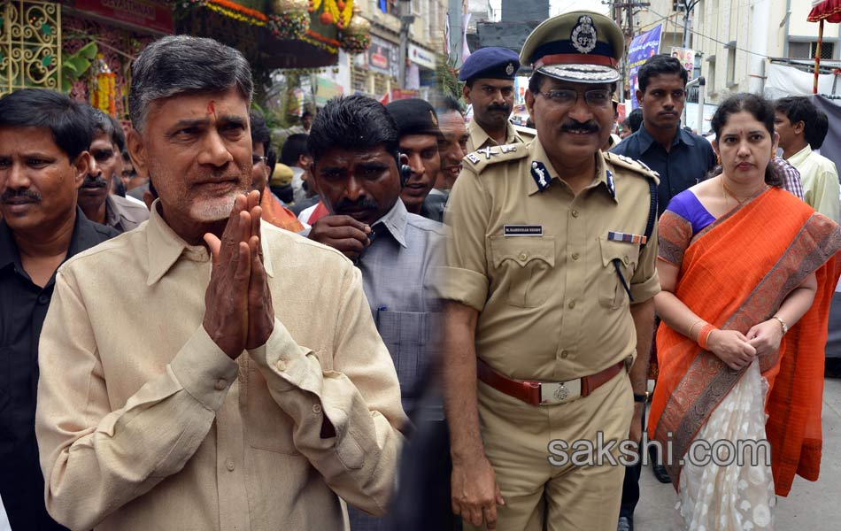 Temples come alive with Bonalu festivities - Sakshi20