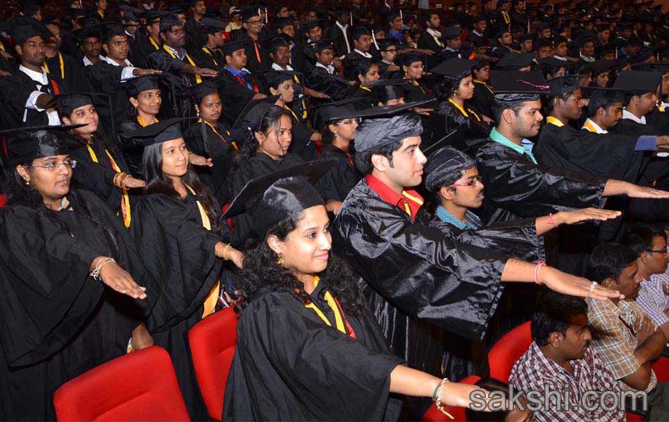 Srinidhi Institute of Science and Technology convocations in madhapur2