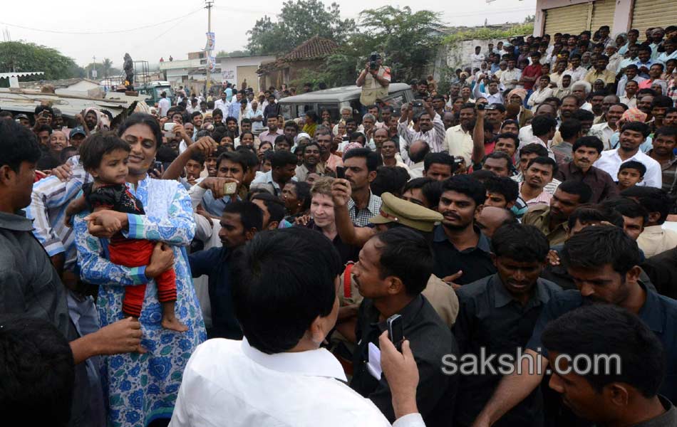ys sharmila paramarsha yatra comes to an end in mahabubnagar9