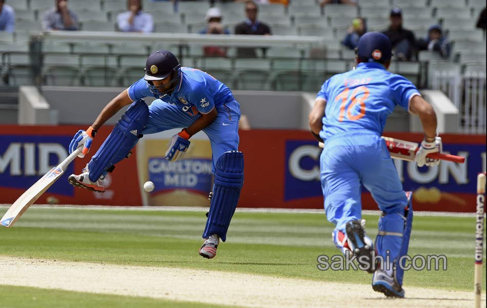 Australia won second one day match7