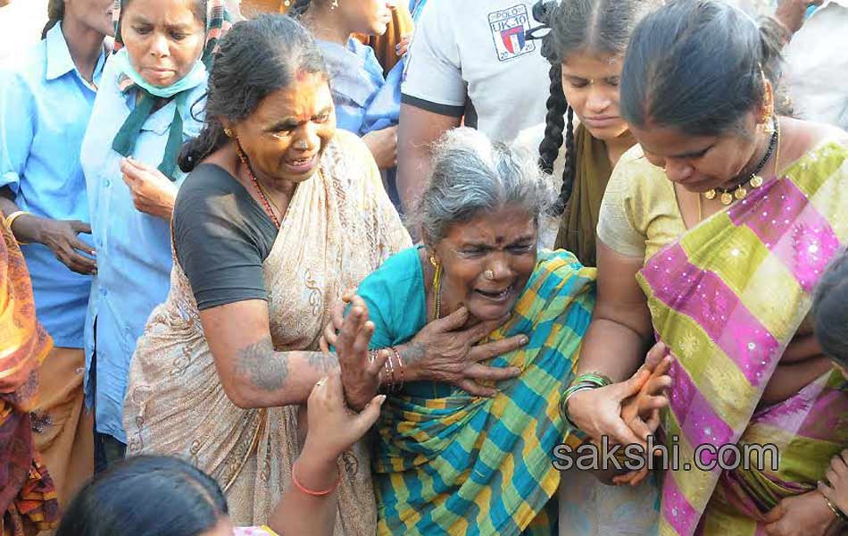 Gas cylinder blast in Vijayawada district9