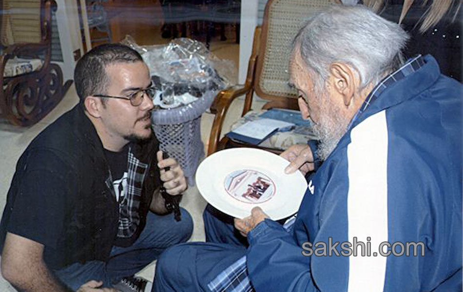 Cuba releases new pictures of ex leader Fidel Castro10