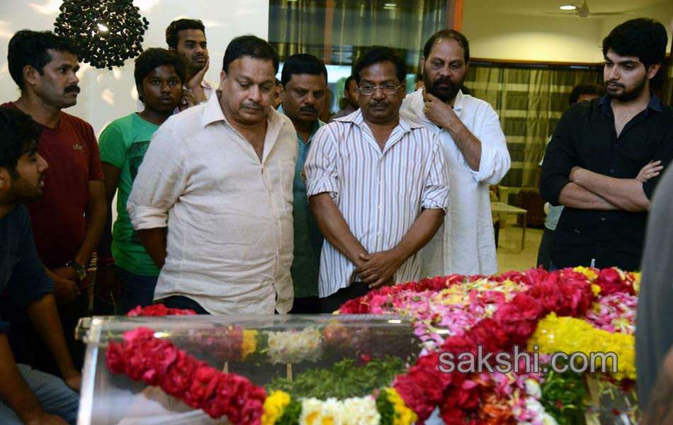 celebrities pays tribute to ramanaidu - Sakshi11